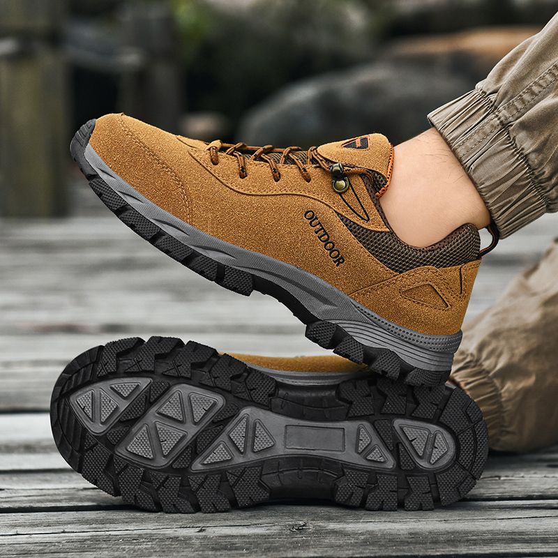 New Arrival Hiking Shoes Men Sneakers EUR Size 39-49 Outdoor Mountain Climbing Shoes High Quality Male Sport Trekking Sneakers Suede Leather Combat Desert Training Shoes Wear-resistant Work Sneakers Khaki