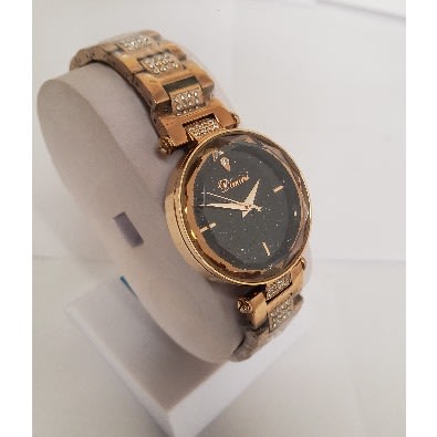 Crystal Cut Design Wrist Watch