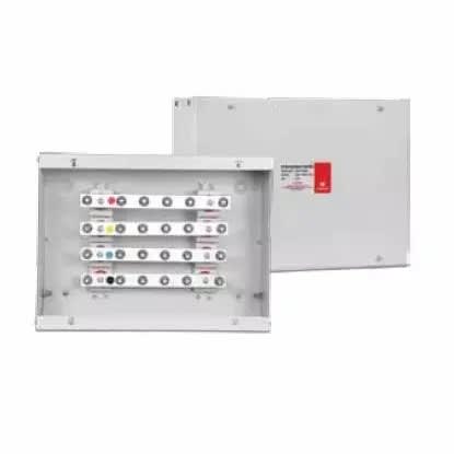 630a - 4 Way Wall Mounted Busbar Chamber - Ihbc063004