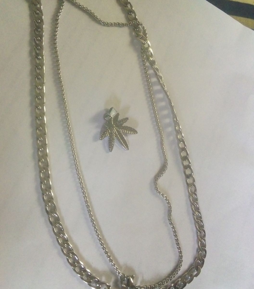 Cuban Link Chain With Leaf Pendant Silver