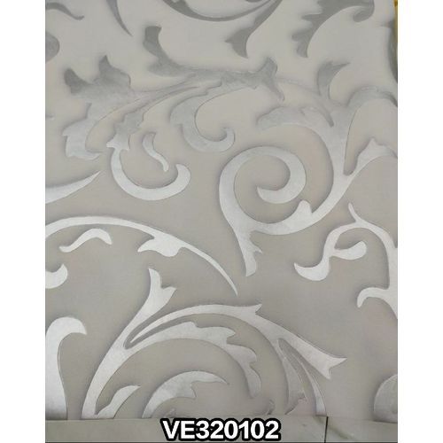 Allure Silver And White Flora Wallpaper