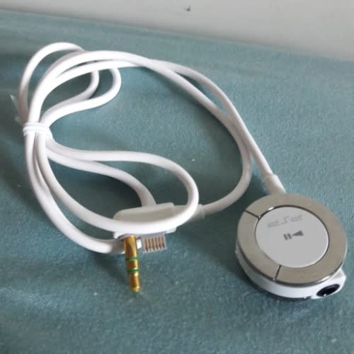 EarphoneHeadphone Remote Control For PSP 2000  3000 Model