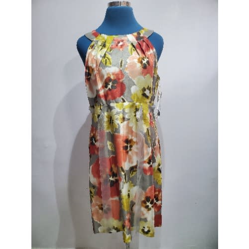 Sleeveless Floral Pattern With Open Neck