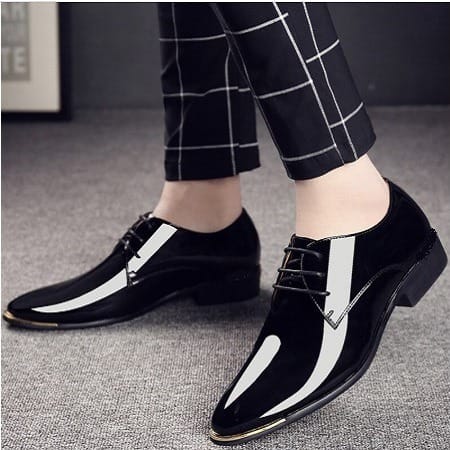 Men's Patent Leather Smooth Pointed Shoe With Lace - Black