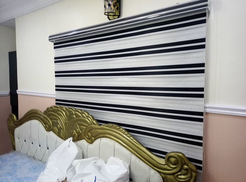 Day And Night Window Blind - Black And White Design