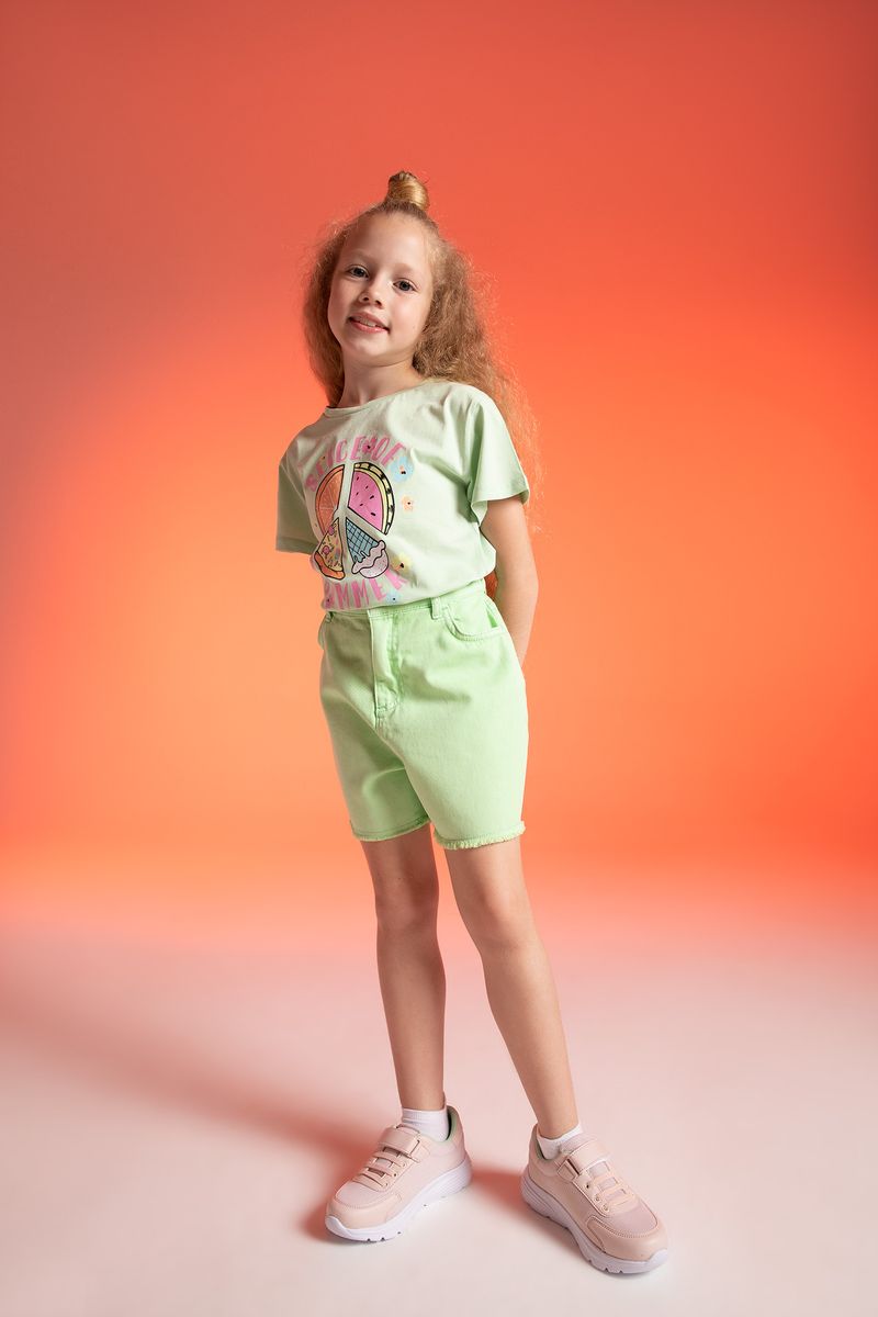 Girl Mom Fit Woven Short - Green