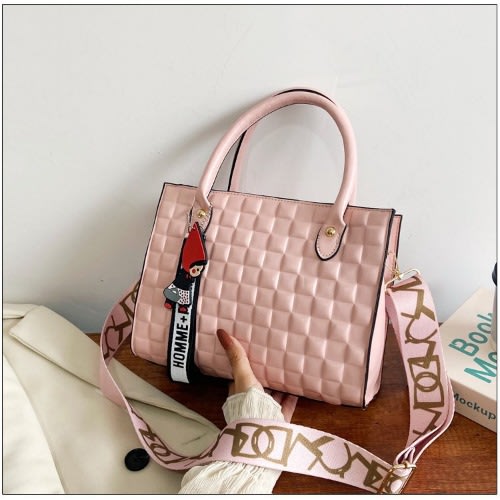 Female Handbag - Pink