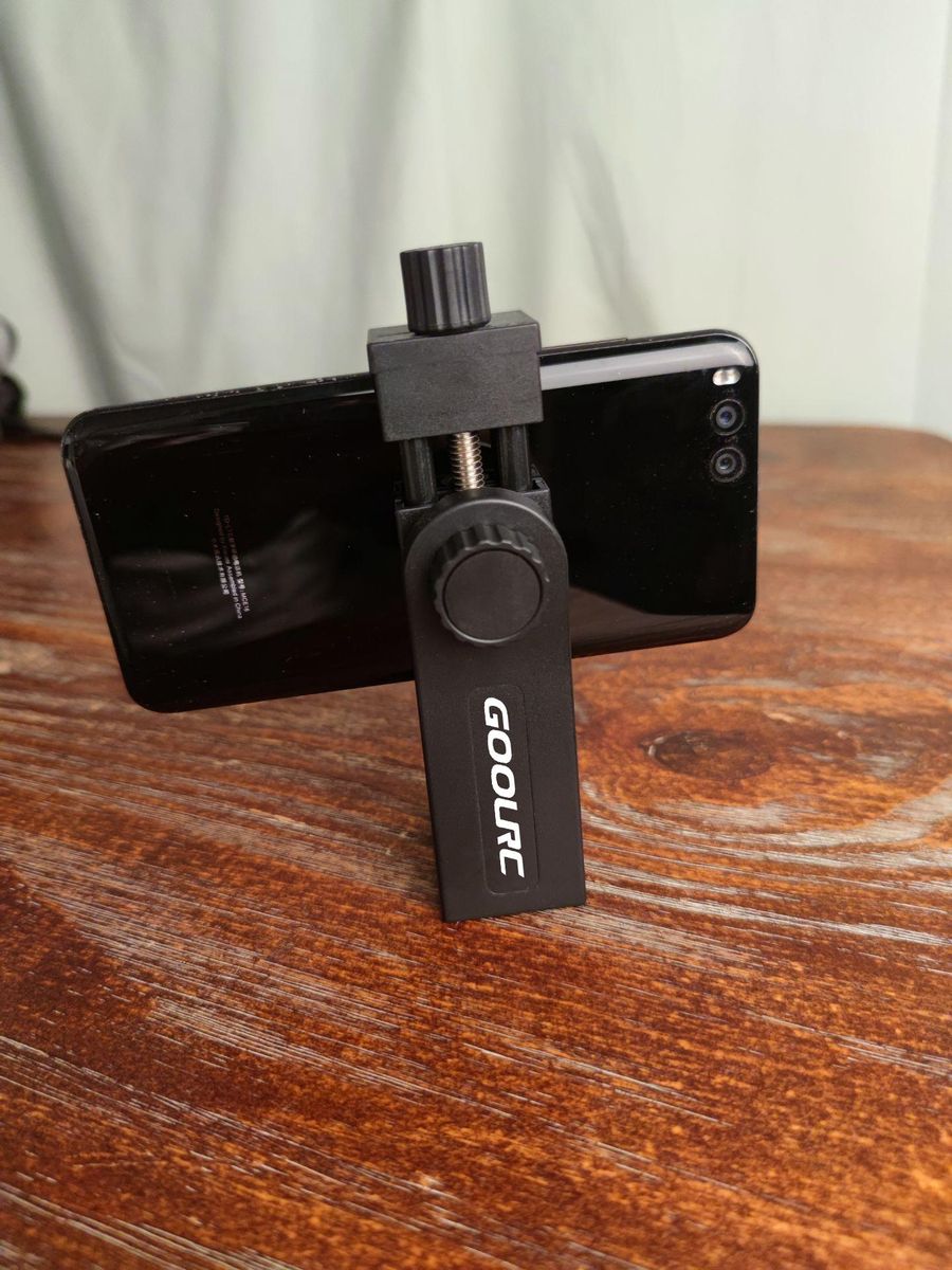 GOOLRC Metal Phone Clip Smartphone Holder Clamp with Cold Shoe Mount 1/4 Inch Thread Replacement for iPhone Samsung Huawei Smartphones Vlog Expansion Accessories