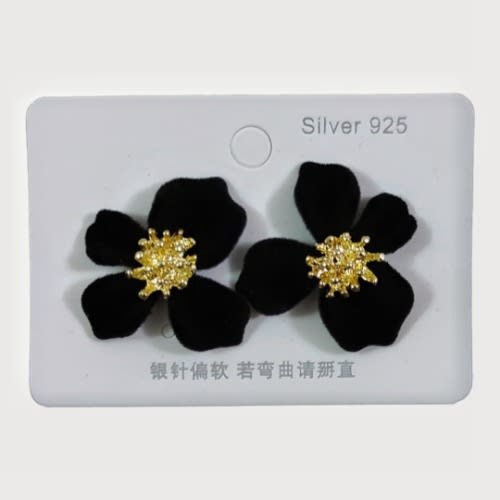 Small Velvet Stud Earring - Black