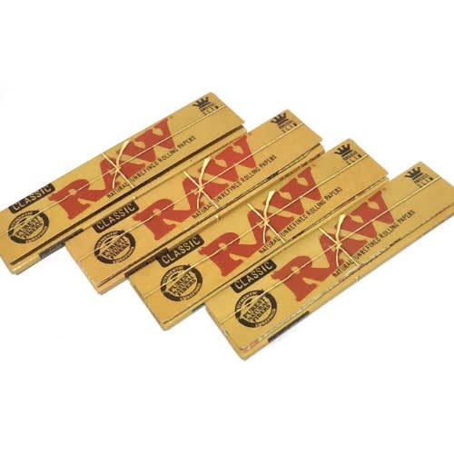 4 Booklets Of Raw Rolling Paper With Filters
