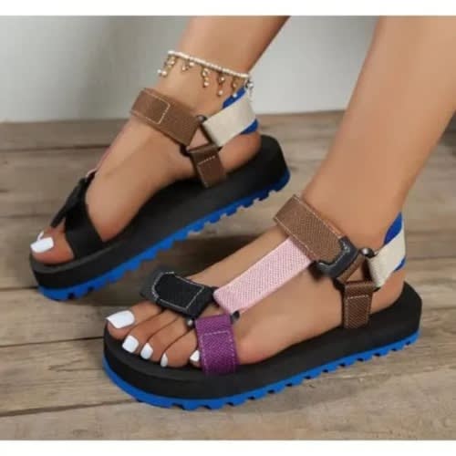 Ladies Kito Sandal -size 5