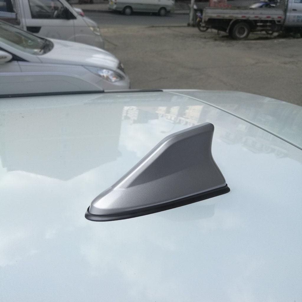Universal Car Shark Fin Antenna AM/FM Radio Gray