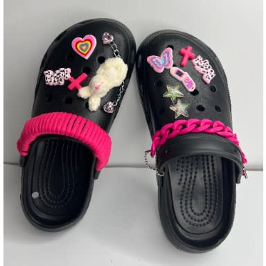 Heel Crocs With Acessories