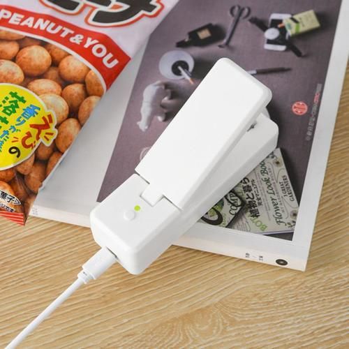 Portable Heat Sealer Plastic Package Storage Bag Mini Sealing Machine For Snack Bag USB Charging Sealer Bag Clips Kitchen Gadget