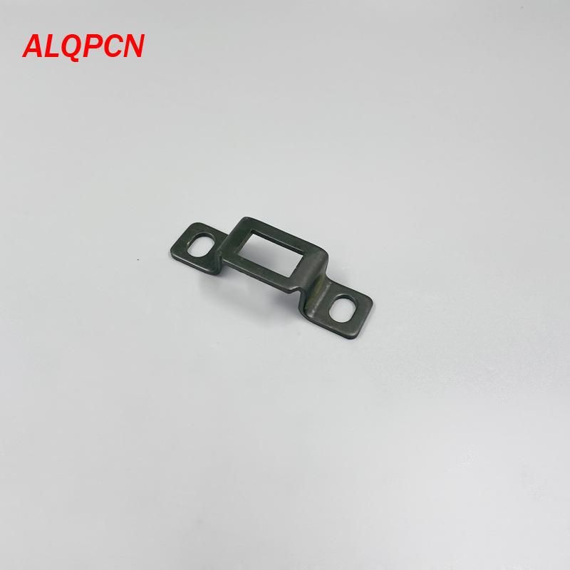 back door lock tailgate latch with striker trunk lock catcher for nissan navara d22 1998-2004 D23 2016-2019 np300 Frontier