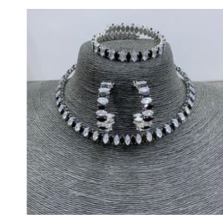 Lovely Ladies Luxury Non Tarnishable Zirconia Jewelries Sets
