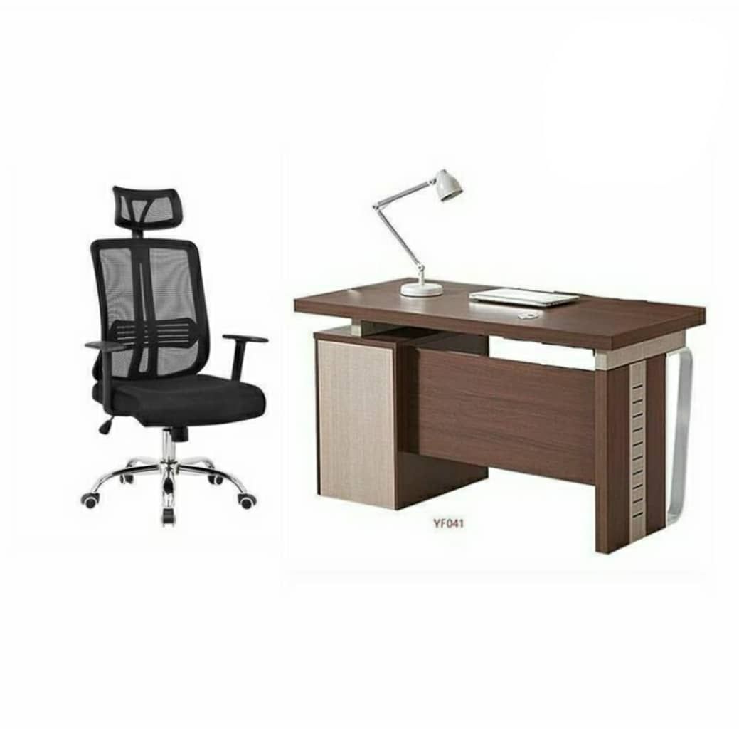 A Set Of Office Table With Office Executive Chair