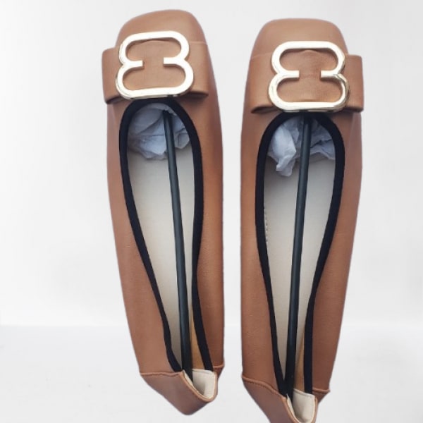 Ladies Flat Shoes - brown