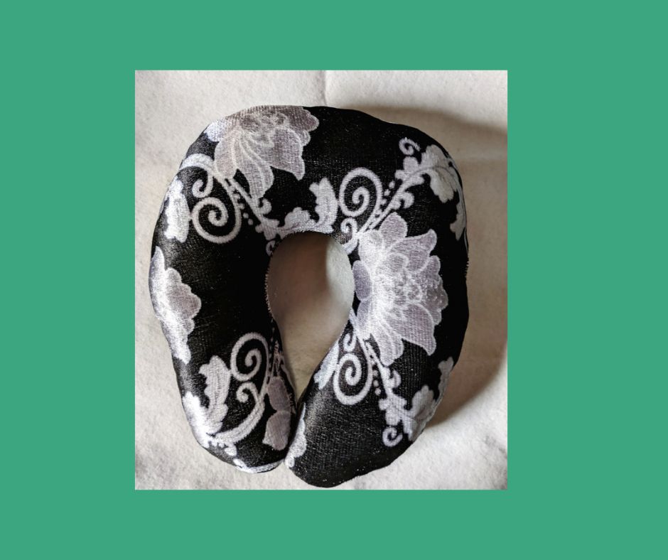 Neck Support Pillow, Available In Different Colours