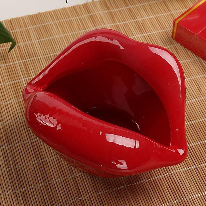 Cute Ceramic Lip Ash Tray  Ashtray  Holder Home Wine Red