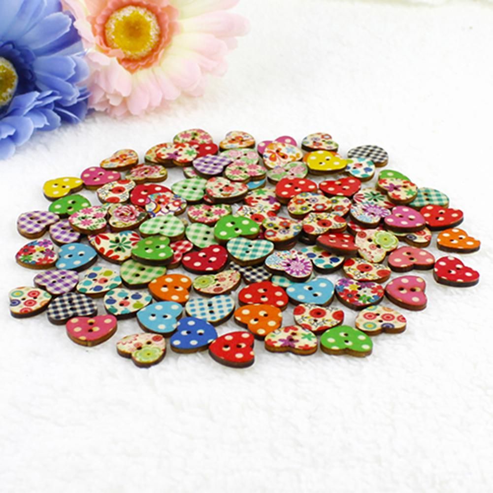 100Pcs Multicolor Heart Shaped 2 Holes Wood Sewing Scrapbooking Buttons