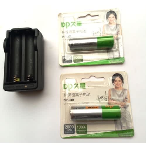 DP Purse Rechargeable 3.7v 18650 2000mah Li-ion Battery With  Li-ion Battery Charger - 18650 Battery