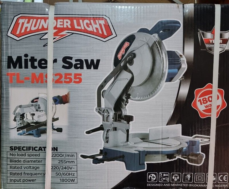 MITER SAW CUTTING MACHINE 1800w