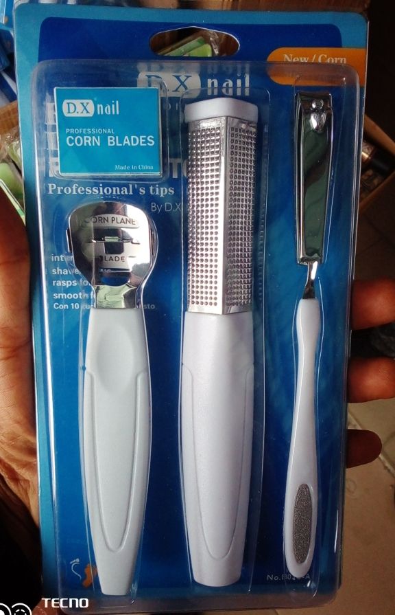 4 In 1 DX NAIL Professional Pedicure Set Foot Care