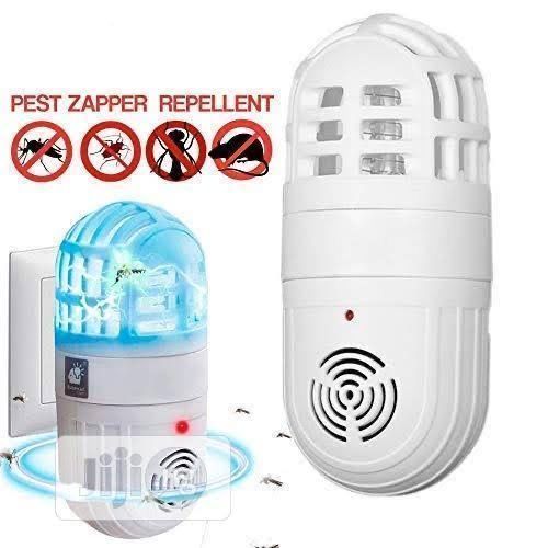 Atomio Zabber 2-in-1 Ultrasonic Pest Repeller & Bug Zapper