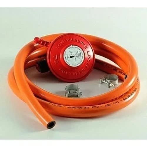 Standard Gas Regulator With 4 Yards Of Hose And Clips