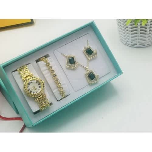 Ladies Wristwatch And Green Pendant Jewelry Set 4 Pcs