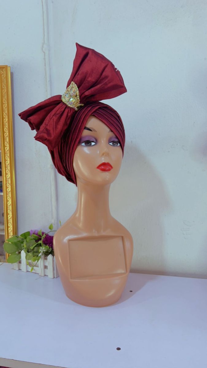 Turban For Regal Occasions In Burgundy