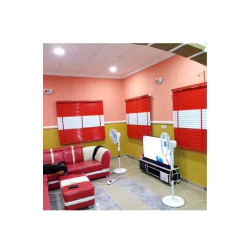 Venetian Blind 6ft By 6ft (1.9&times;1.9)