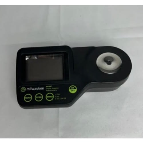 Milwaukee Seawater Refractometer With Box + Extras - Ma887