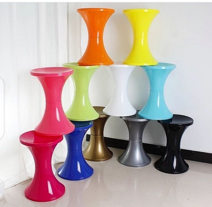 1pc - Honey Side Foldable Plastic Stool