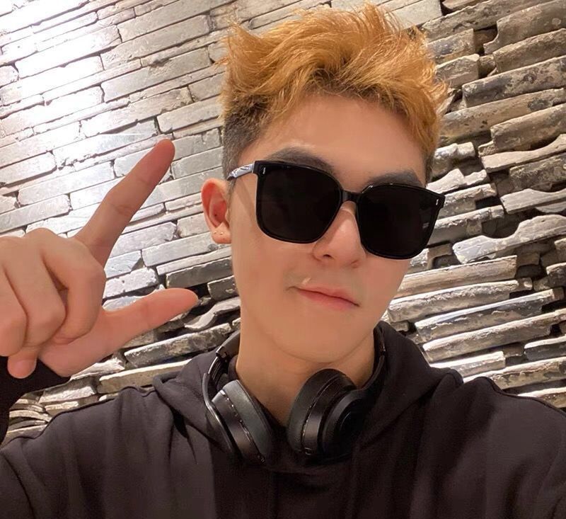 Polarized Sunglasses For Men And Women,Driving Fishing Golf HD UV400 Shades