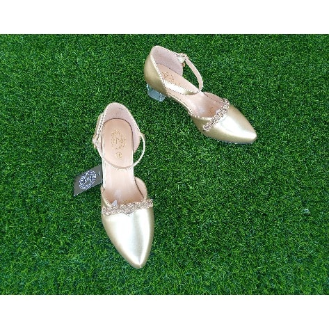 Girl's Mature Dressing Shoe - Gold