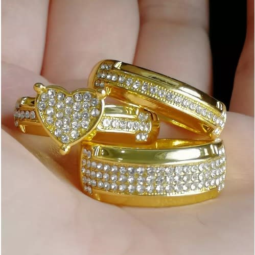 Elegant Heart Shaped Ring Set