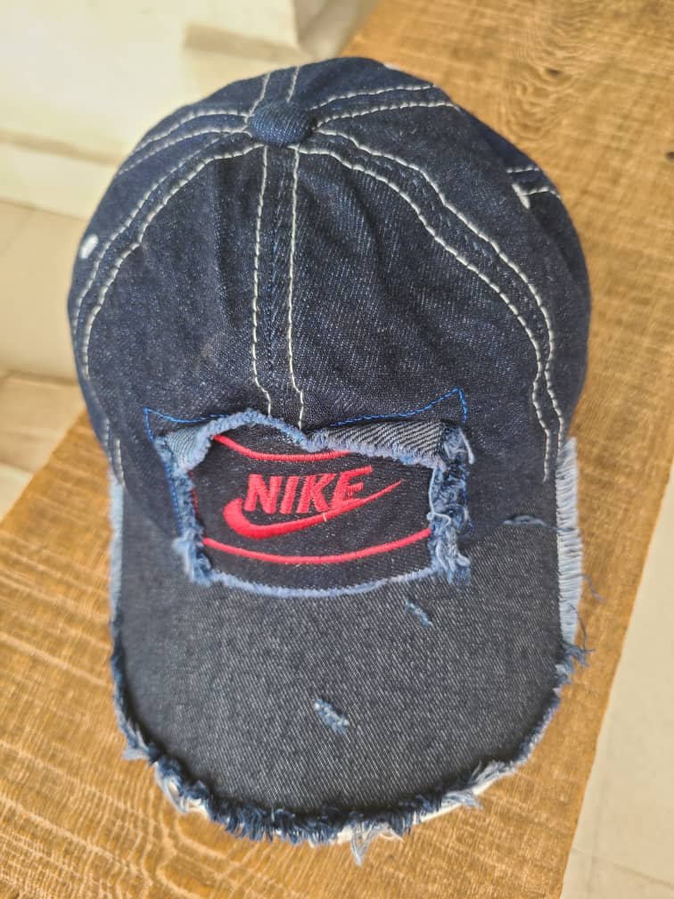 Nike Jean Face Cap