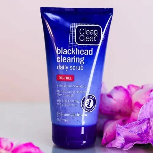 Clean & Clear Blackhead Clearing Daily Scrub - 150ml