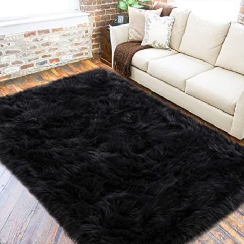 Black 4*6ft Fur Rug
