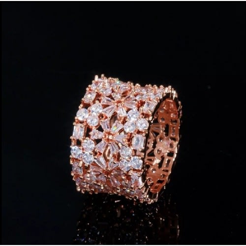 Statement Round Fashion Ring- Rose Gold