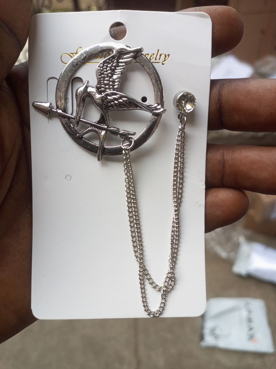 Lapel For Suit - Silver