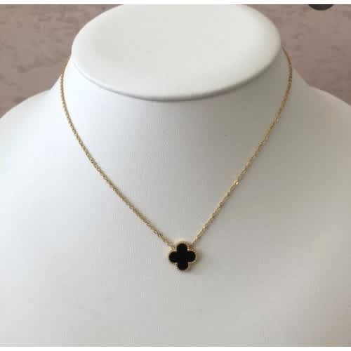 Ladies Neckchain With Black Clover Pendant-Gold