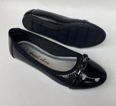 Elegant Ladies Flat Shoe - Black