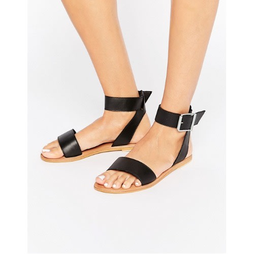 Female Black Leather Sandalz