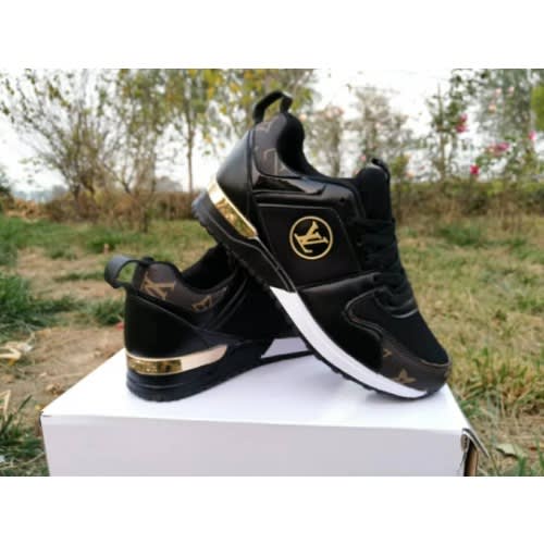 Female Sleek Sneakers- Black & White