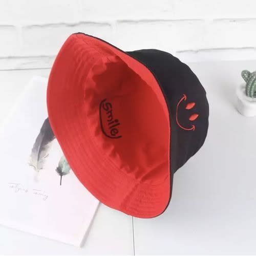 Reversible Unisex Bucket Hat - Black & Red.