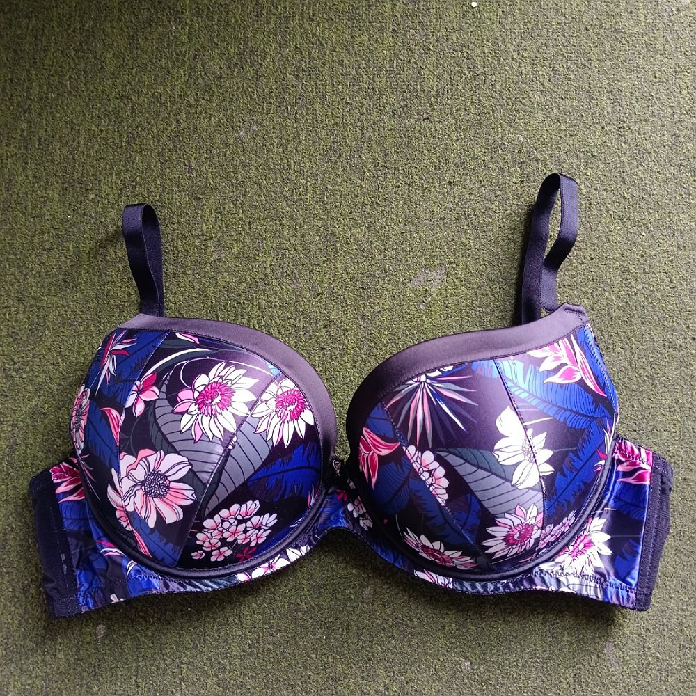 Stylish Double Padded Ladies Sexy Bra 1piece