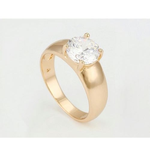 18k Gold Engagement Ring With Diamond Stone